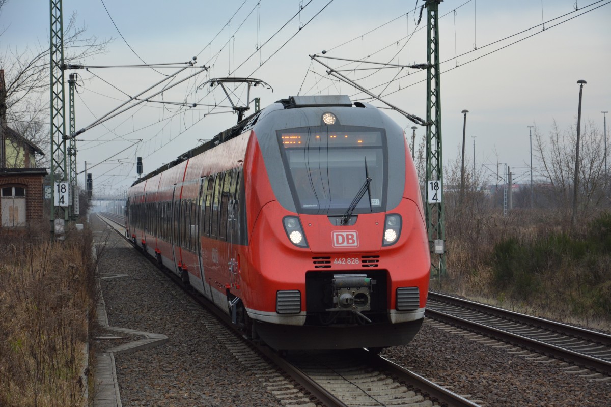442 826 als RB 19 nach Senftenberg. Aufgenommen am 18.12.2013 bei der Durchfahrt Großbeeren.
