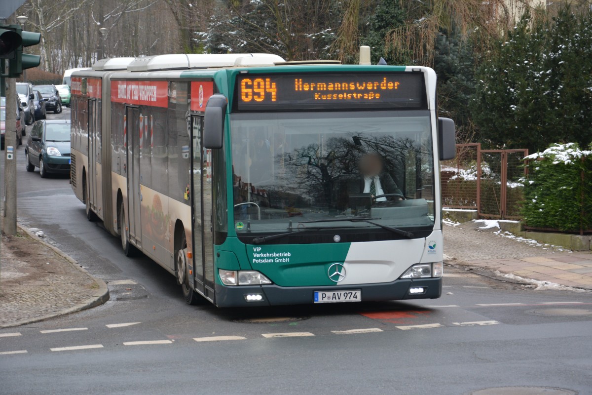 Am 07.02.2015 fährt P-AV 974 auf der Linie 694 nach Hermannswerder. Aufgenommen wurde ein Mercedes Benz Citaro Facelift, Potsdam Michendorfer Chaussee / Templiner Straße.  