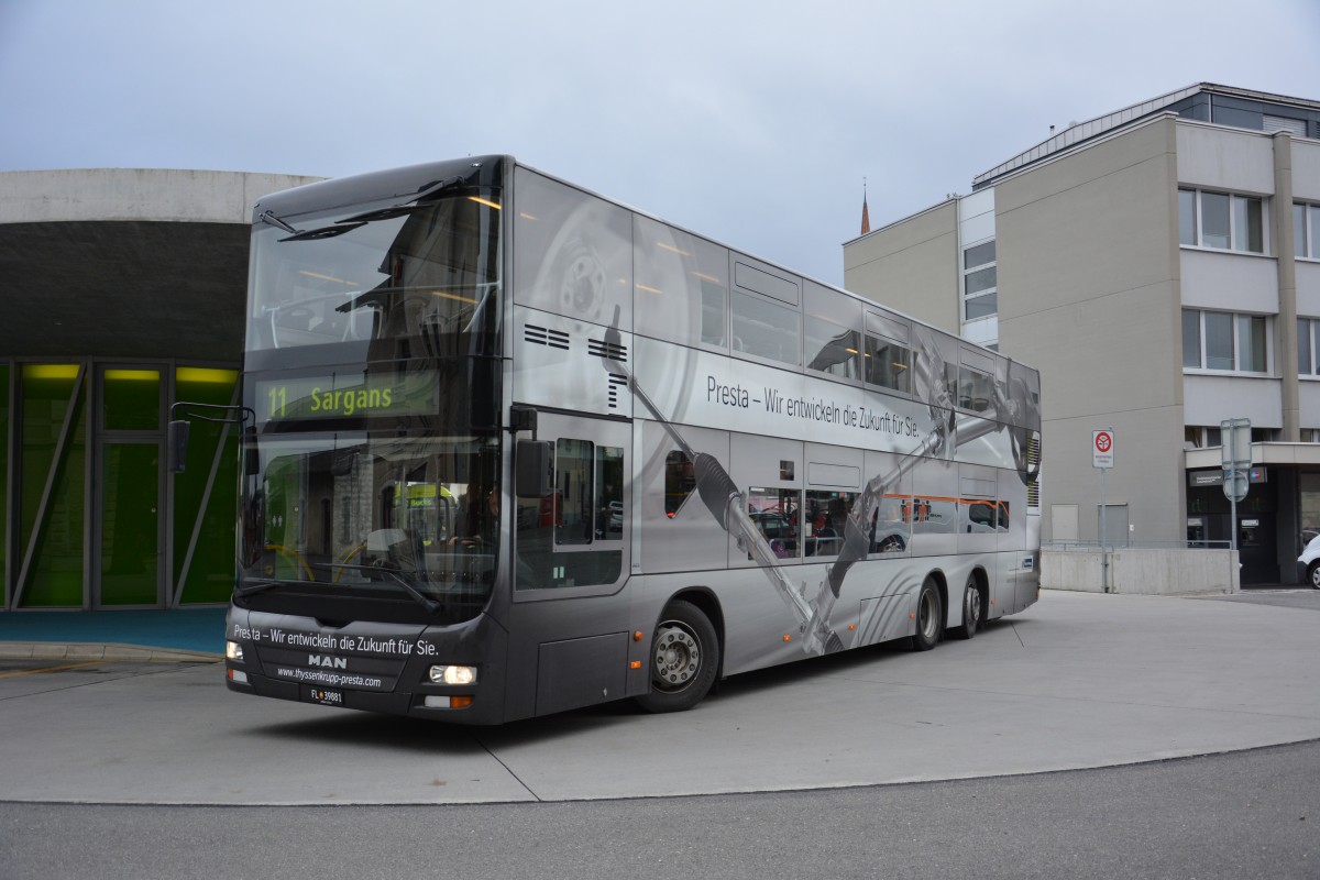 Am 09.10.2015 fährt FL-39881 auf der Linie 11 nach Sargans (Schweiz). Aufgenommen wurde ein MAN Lion's City DD / Busbahnhof, Schaan-Vaduz Bahnhof.