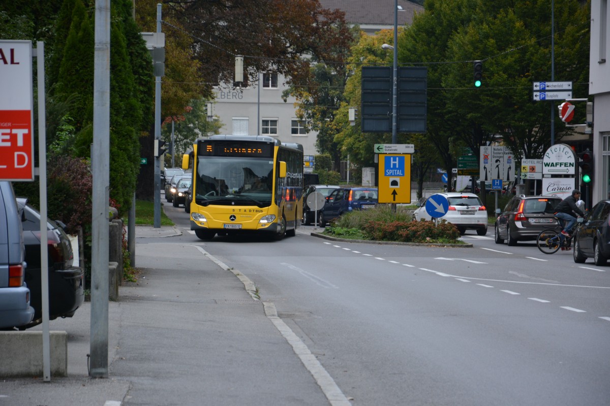 Am 10.10.2015 fährt FK-BUS 12 auf der Linie 6. Aufgenommen wurde ein Mercedes Benz Citaro der 2. Generation / Feldkirch Zentrum.
