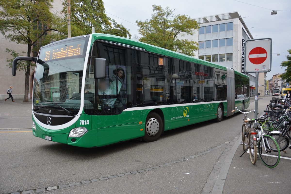 Am 13.10.2015 fährt BS-99314 auf der Linie 31. Aufgenommen wurde ein Mercedes Benz Citaro G der 2. Generation / Basel Claraplatz.
