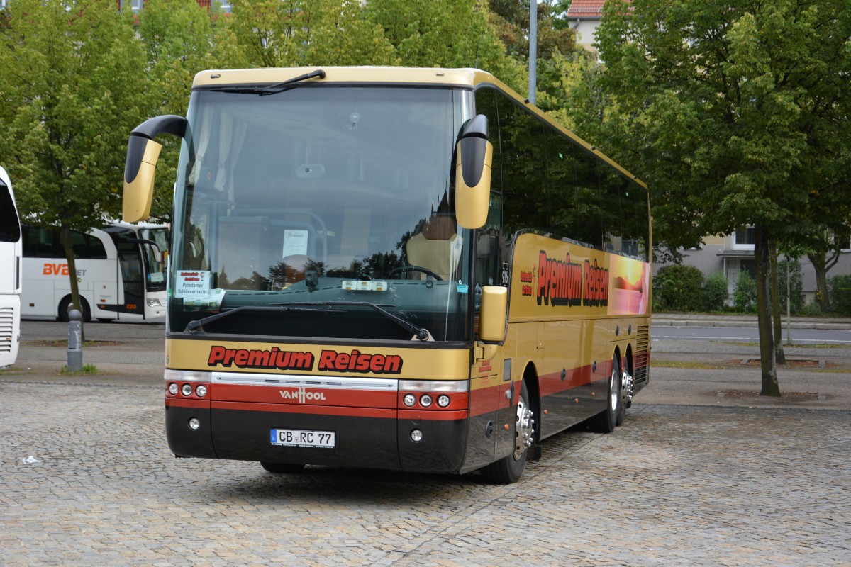 Am 15.08.2014 steht CB-RC 77 am Bassinplatz in Potsdam.