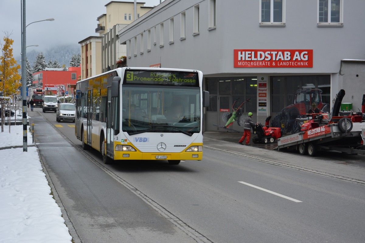 Am 15.10.2015 fährt GR-43159 auf der Linie 3. Aufgenommen wurde ein Mercedes Benz Citaro / Zentrum Davos.
