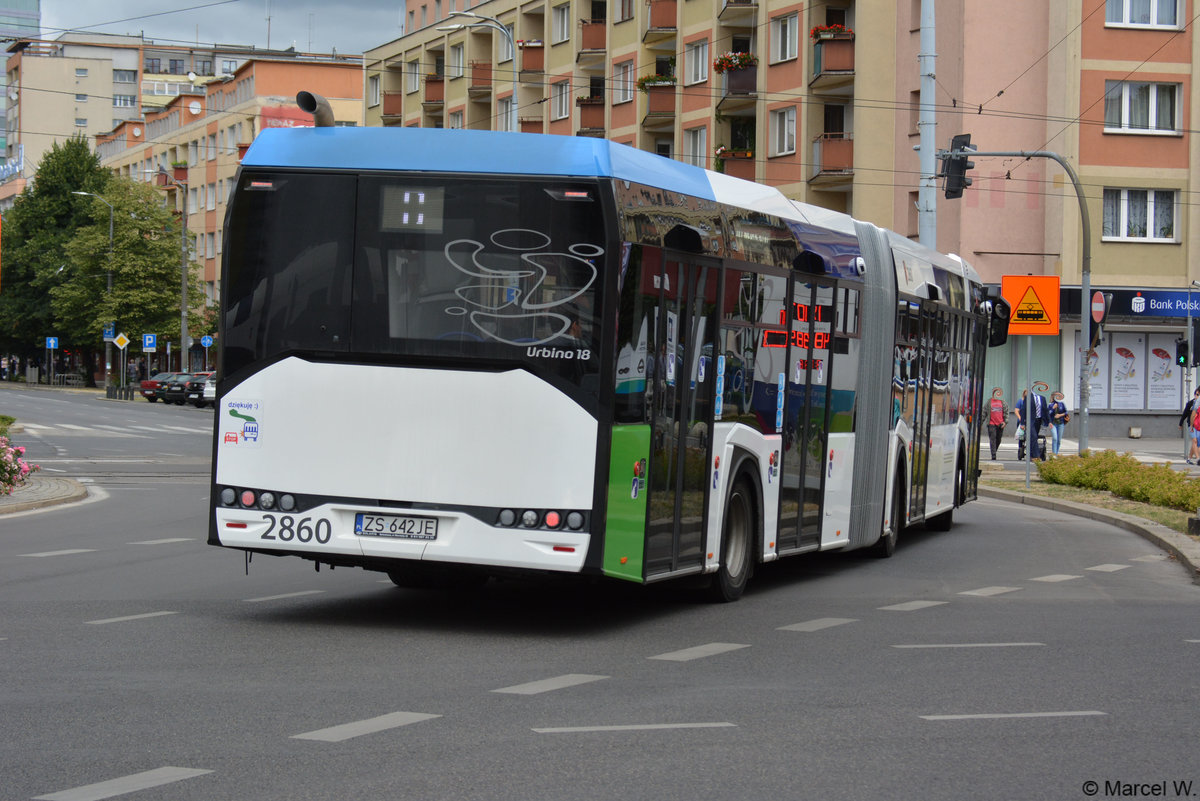 Am 23.06.2018 fuhr ZS-642JE durch Stettin. Aufgenommen wurde ein Solaris Urbino 18.