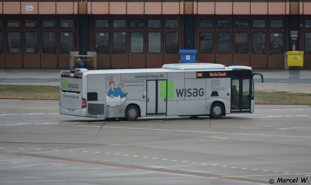 Am 23.12.2018 ist B-WS 3505 unterwegs auf dem Flughafen Berlin Tegel (TXL). Aufgenommen wurde ein Mercedes Benz Citaro der zweiten Generation.