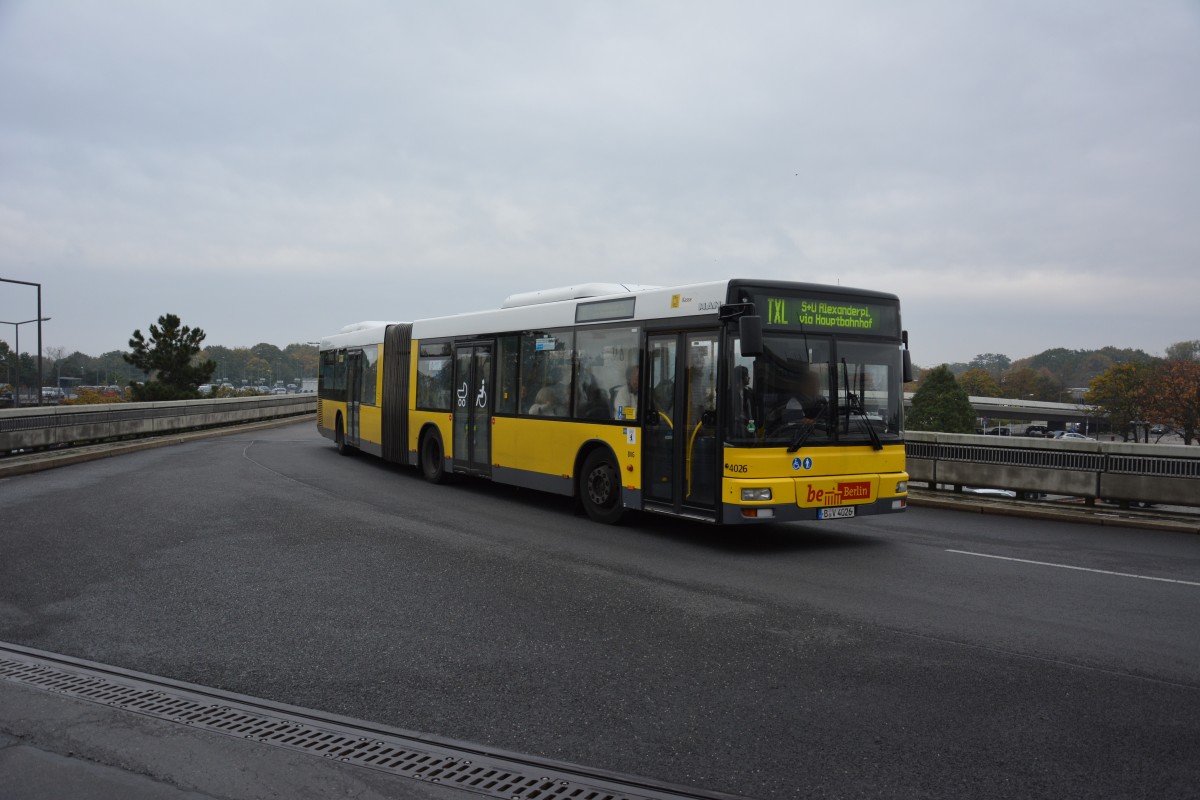 Am 26.10.2014 fhrt B-V 4026 auf der Linie TXL. Aufgenommen wurde ein MAN NG 313, Flughafen Berlin Tegel.