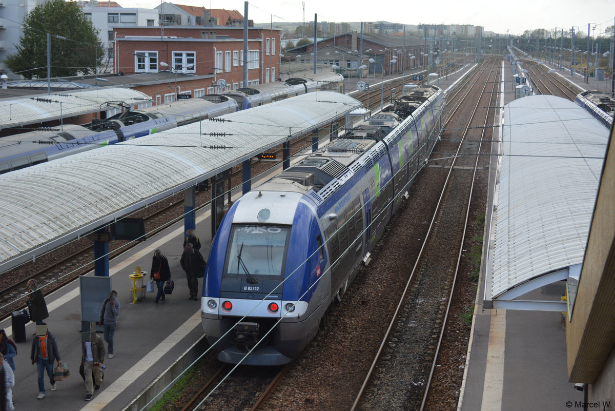 Aufgenommen wurde dieser Zug am 22.10.2018 im Bahnhof Calais Ville.