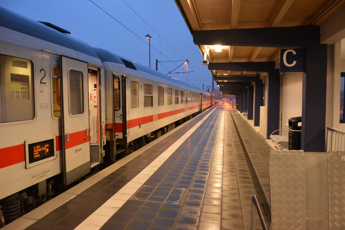 Außenaufnahme vom ARkimbz im Bahnhof Norddeich Mole. Aufgenommen am 07.10.2014.