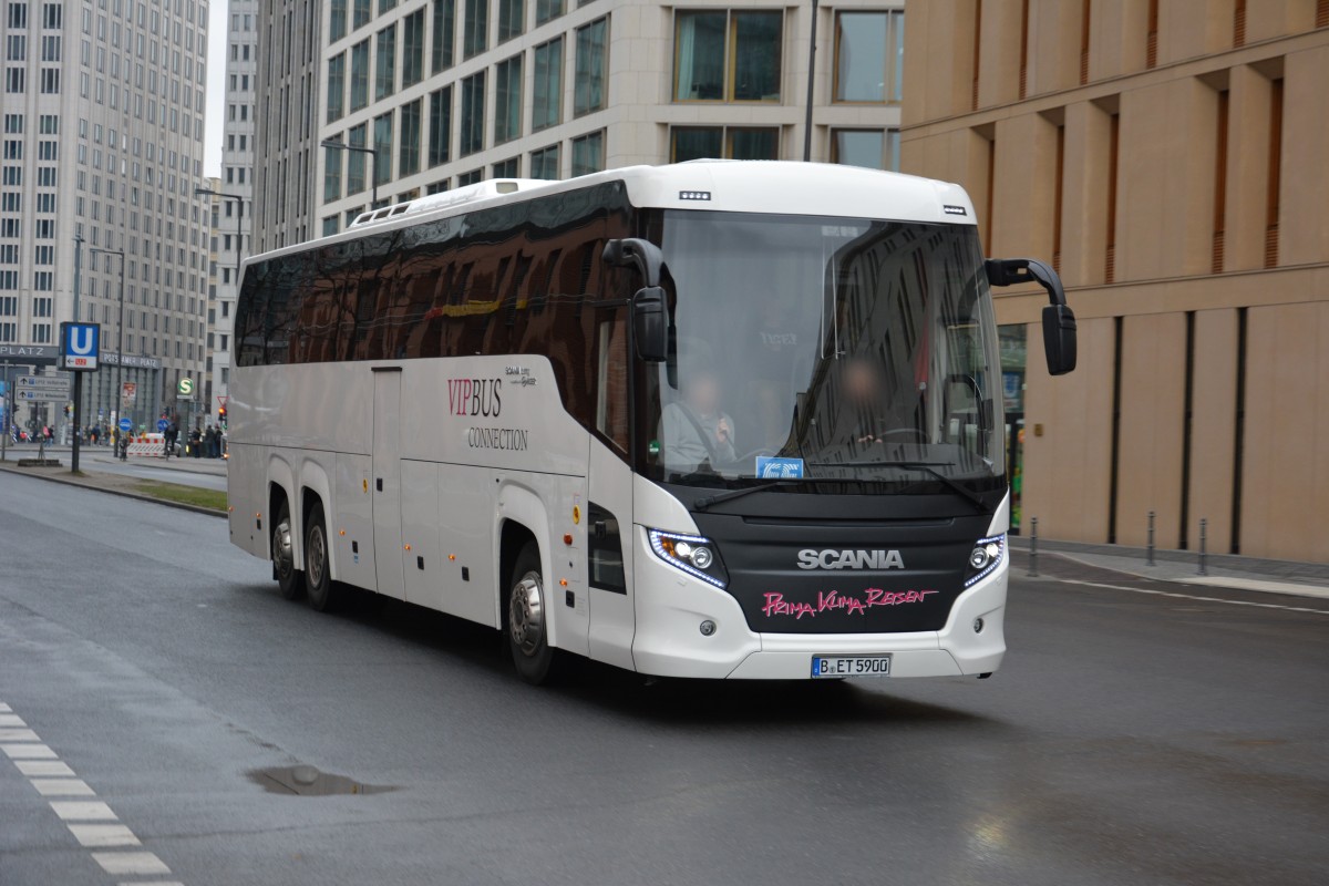 B-ET 5900 fährt am 14.03.2015 durch Berlin. Aufgenommen wurde ein Scania Touring / Berlin Stresemannstraße.
