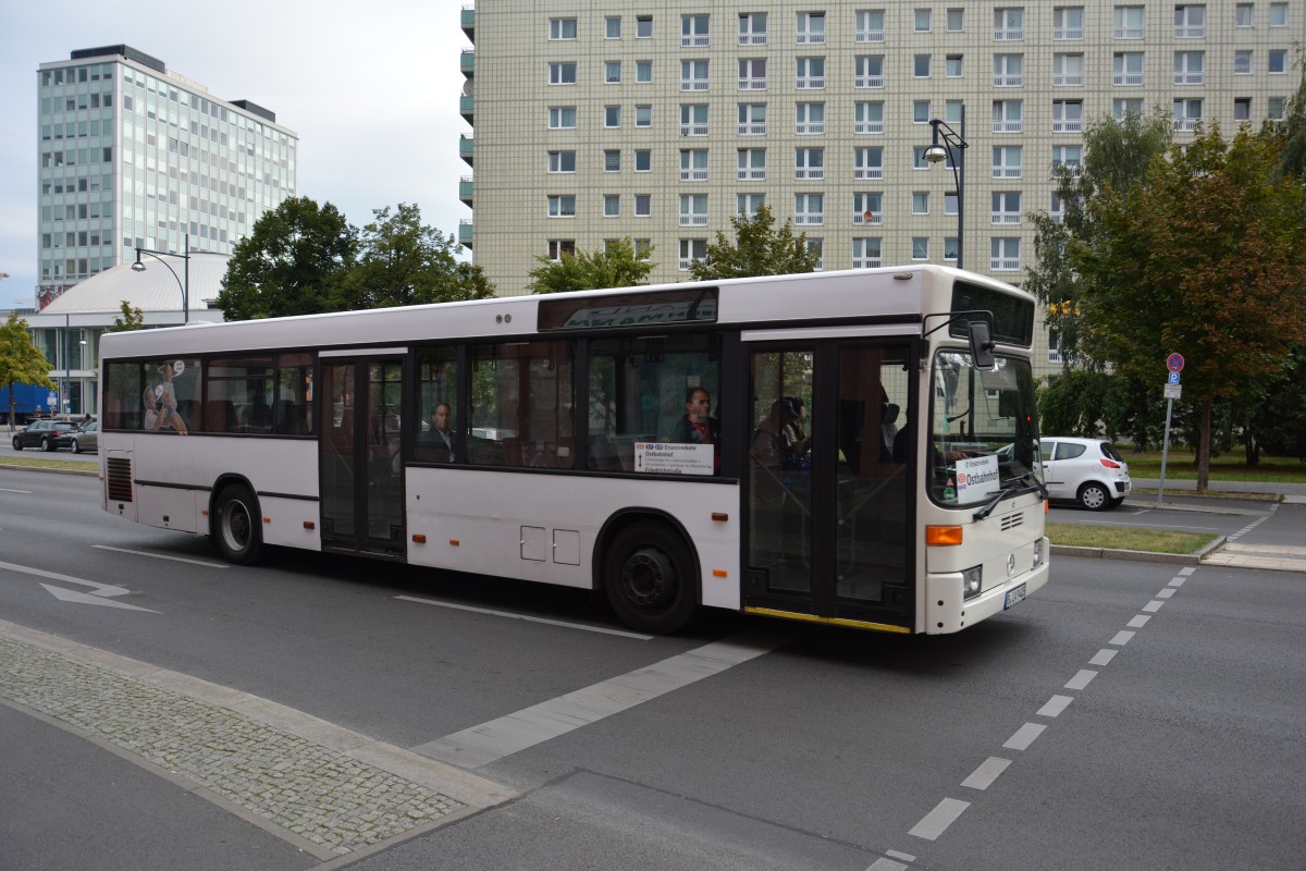 B-IA 9495 (Mercedes Benz O405) asu SEV Fahrt am 21.08.2014. Aufgenommen am Alexa Berlin.