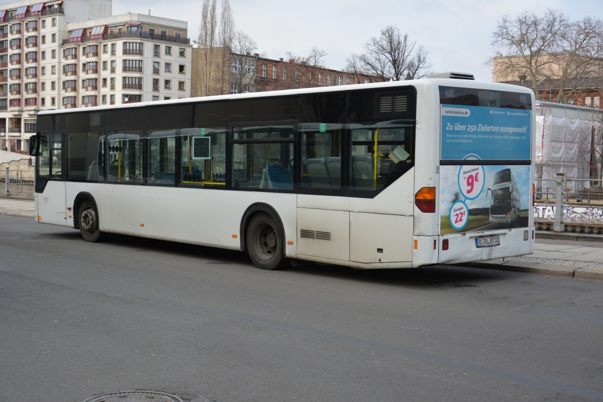 B-RL 8730 (Mercedes Benz Citaro) steht am 13.03.2015 abgestellt an der Friedrichstraße in Berlin und wartet auf sein Einsatz im SEV für die S-Bahn Berlin.
