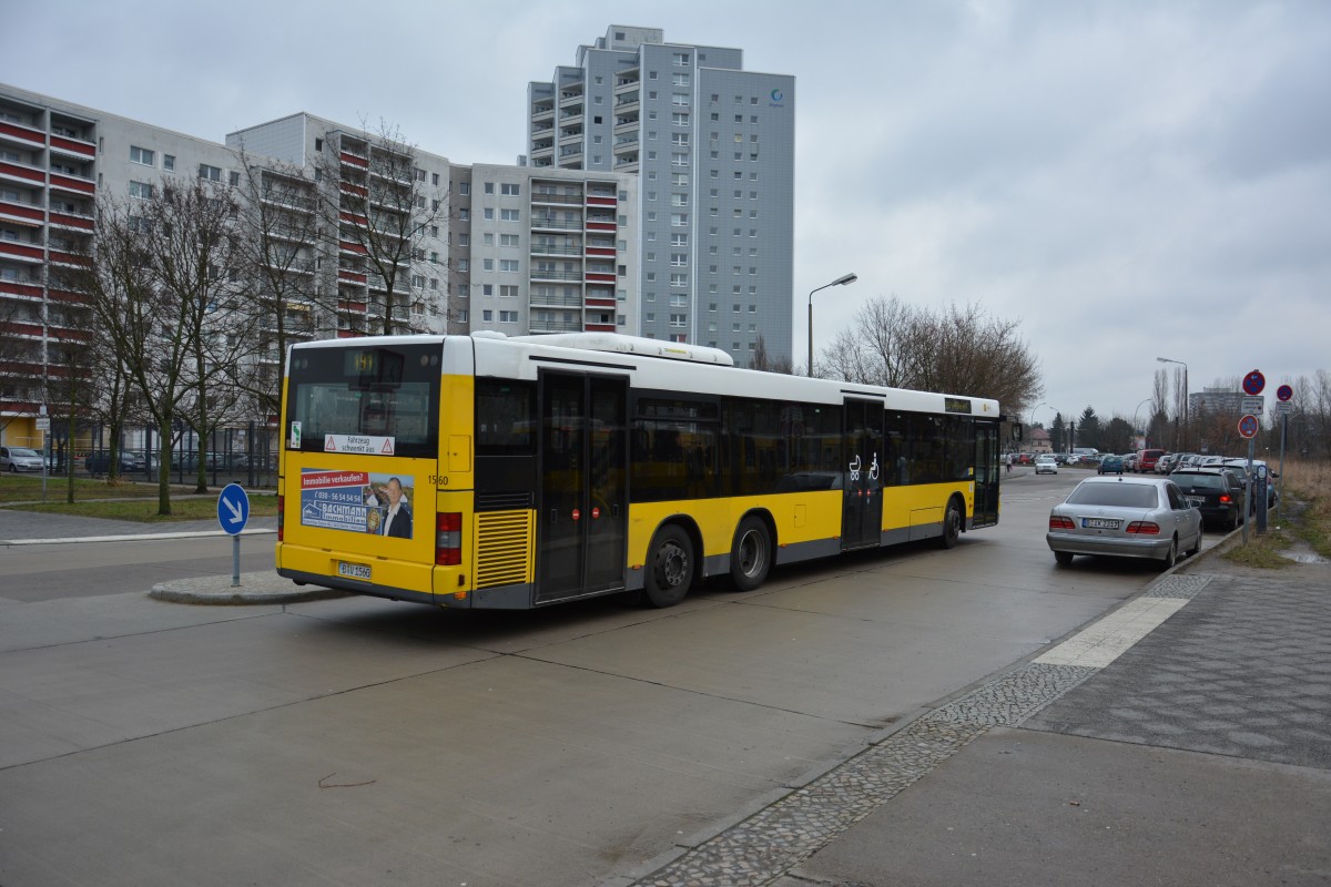 B-V 1560 (MAN) fährt am 17.01.2015 auf der Linie 191. Aufgenommen am S-Bahnhof Marzahn.
