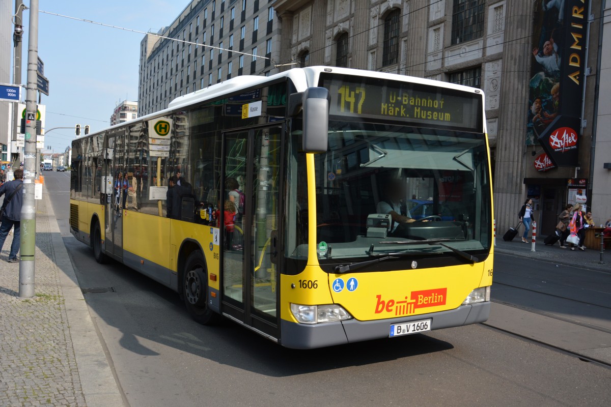 B-V 1606 fhrt am 21.08.2014 auf  der Linie 147. Aufgenommen wurde ein Mercedes Benz O530 Berlin Friedrichstae.