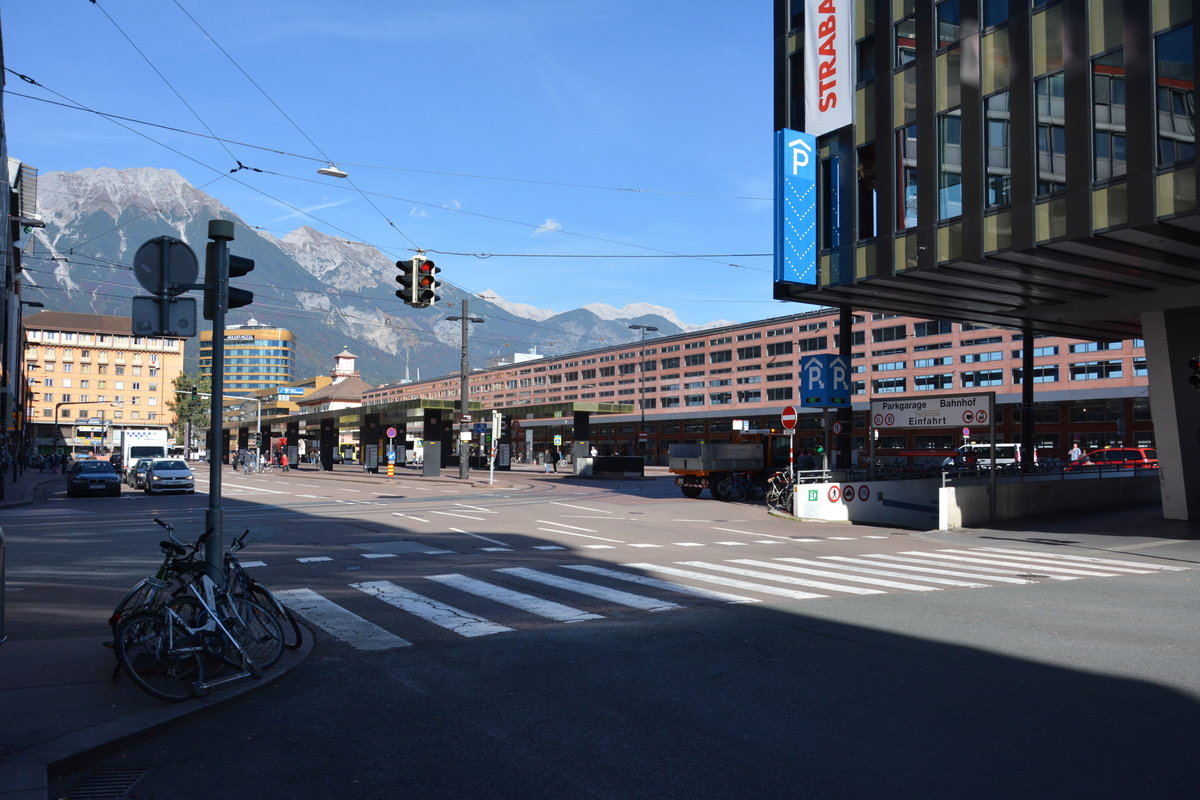 Bahnhof Innsbruck Hauptbahnhof. Aufgenommen am 12.10.2015. 