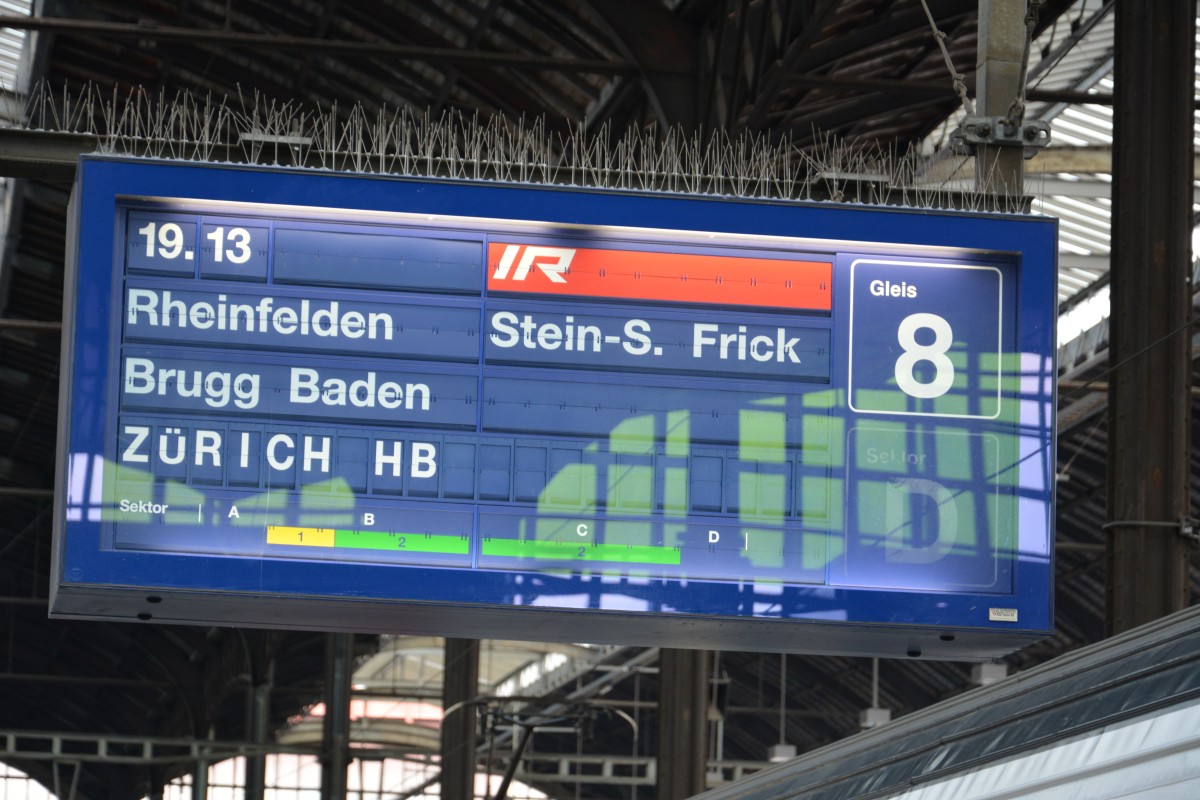 Basel SBB am 07.06.2015.