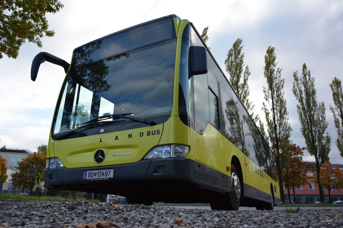 BD-13497 (Mercedes Benz Citaro Facelift) steht am 11.10.2015 am Bahnhof Bregenz.
