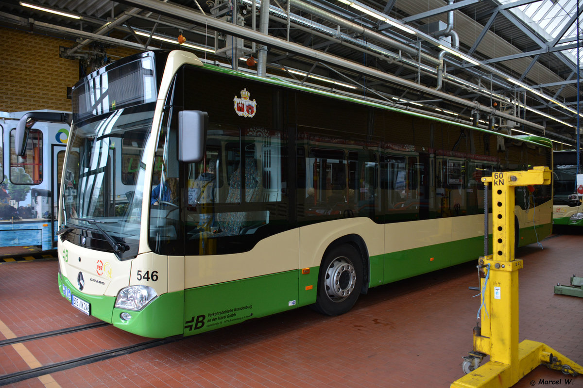 BRB-VK 246 steht am 01.07.2017 in der Halle. Aufgenommen wurde ein Mercedes Benz Citaro der zweiten Generation.  120 Jahre Straßenbahn in Brandenburg .