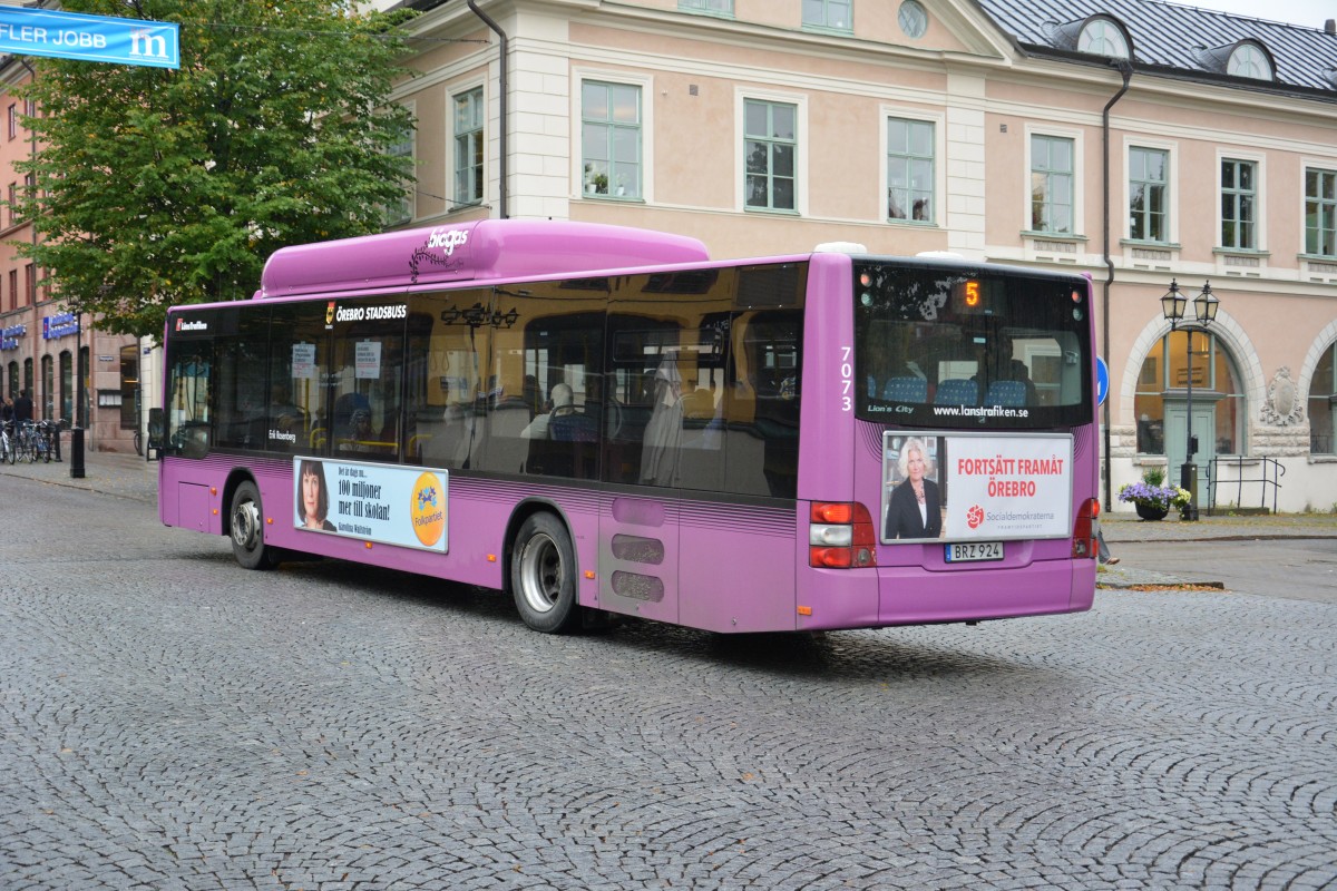 BRZ 924 ist am 08.09.2014 auf der Linie 5 unterwegs.