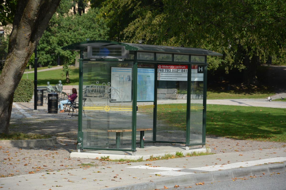 Bushaltestelle Södertälje am 13.09.2014.