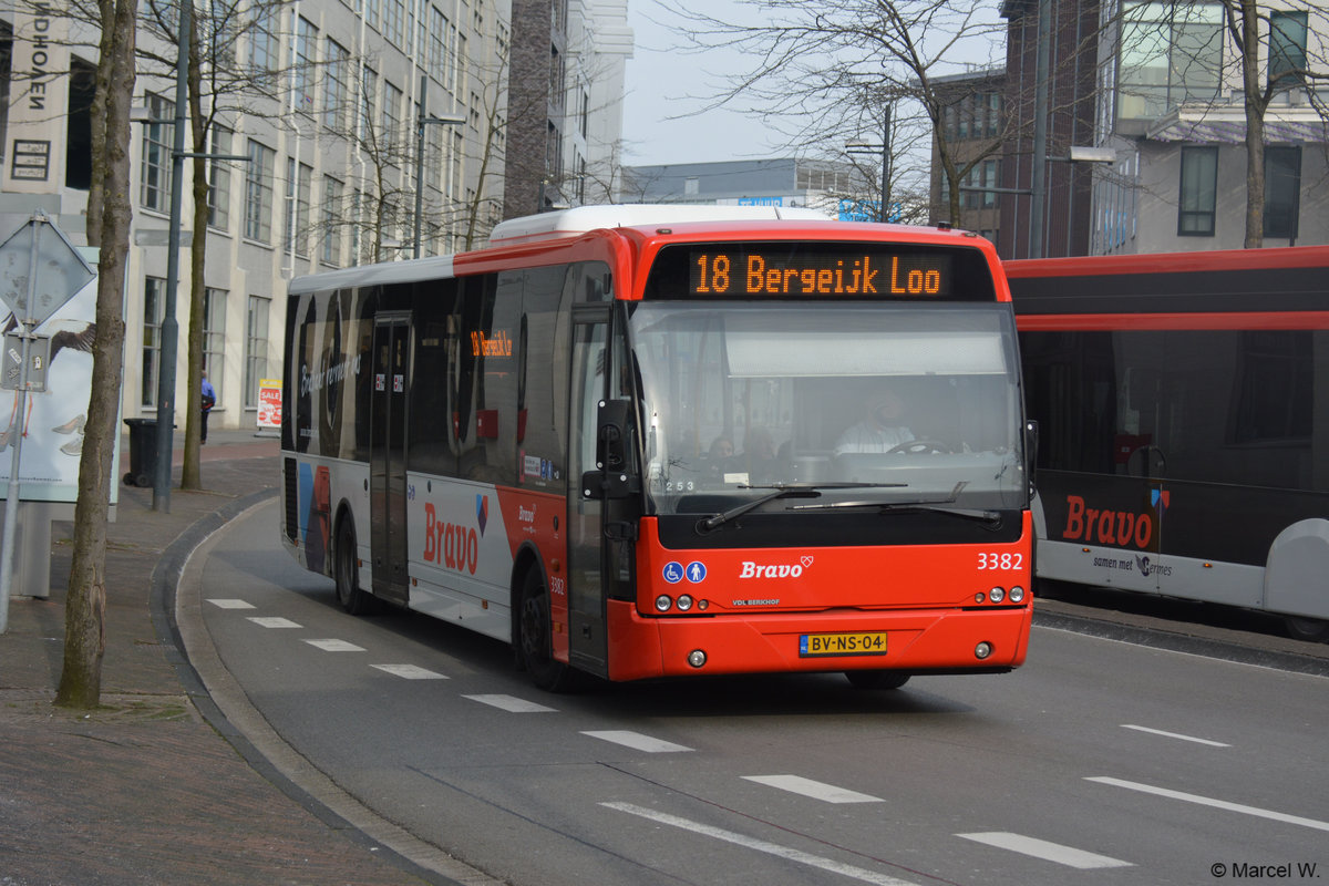 BV-NS-04 fuhr am 09.02.2018 durch Eindhoven. Aufgenommen wurde ein VDL Berkhof Ambassador.	
