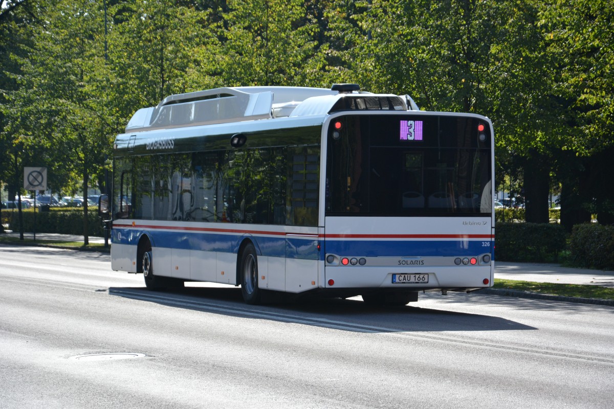 CAU 166 (Solaris Urbino 12 CNG) in der Innenstadt von Vsters. Aufgenommen am 17.09.2014.
