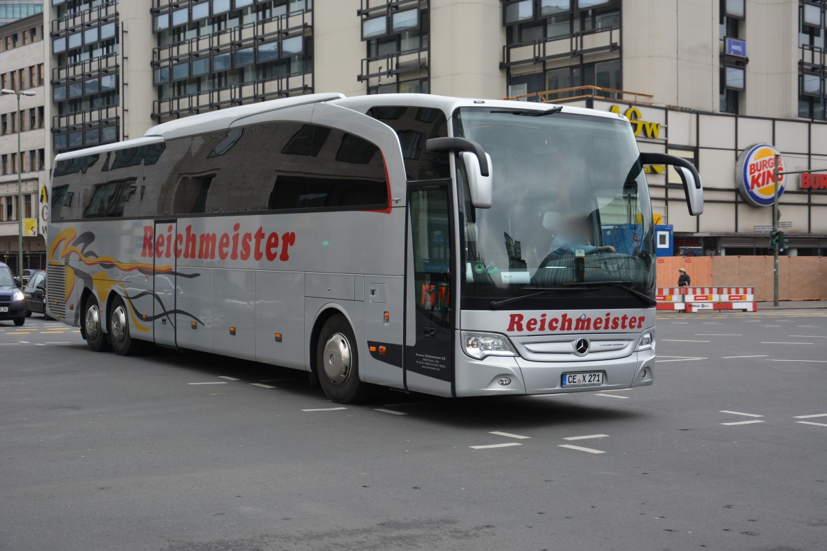 CE-X 271 (Mercedes Benz Travego) fährt am 14.03.2015 Richtung Berlin Zoologischer Garten. Aufgenommen am Hardenbergplatz Berlin. 
