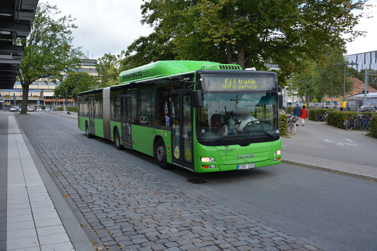 CMB 200 am 10.09.2014 auf Betriebsfahrt am Hauptbahnhof Uppsala.