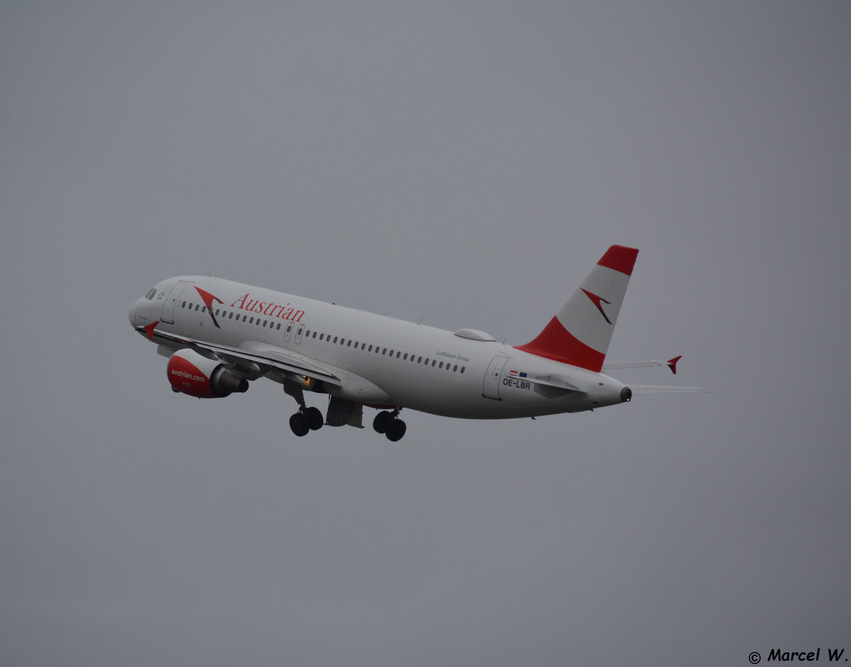 Datum: 23.12.2018

Von: TXL - Berlin

Nach: VIE - Wien

Flugnummer: OS228

Flugzeug: Airbus A320-214

Registration: OE-LBR

Airline: Austrian Airlines

Aufnahmeort: Berlin Tegel
