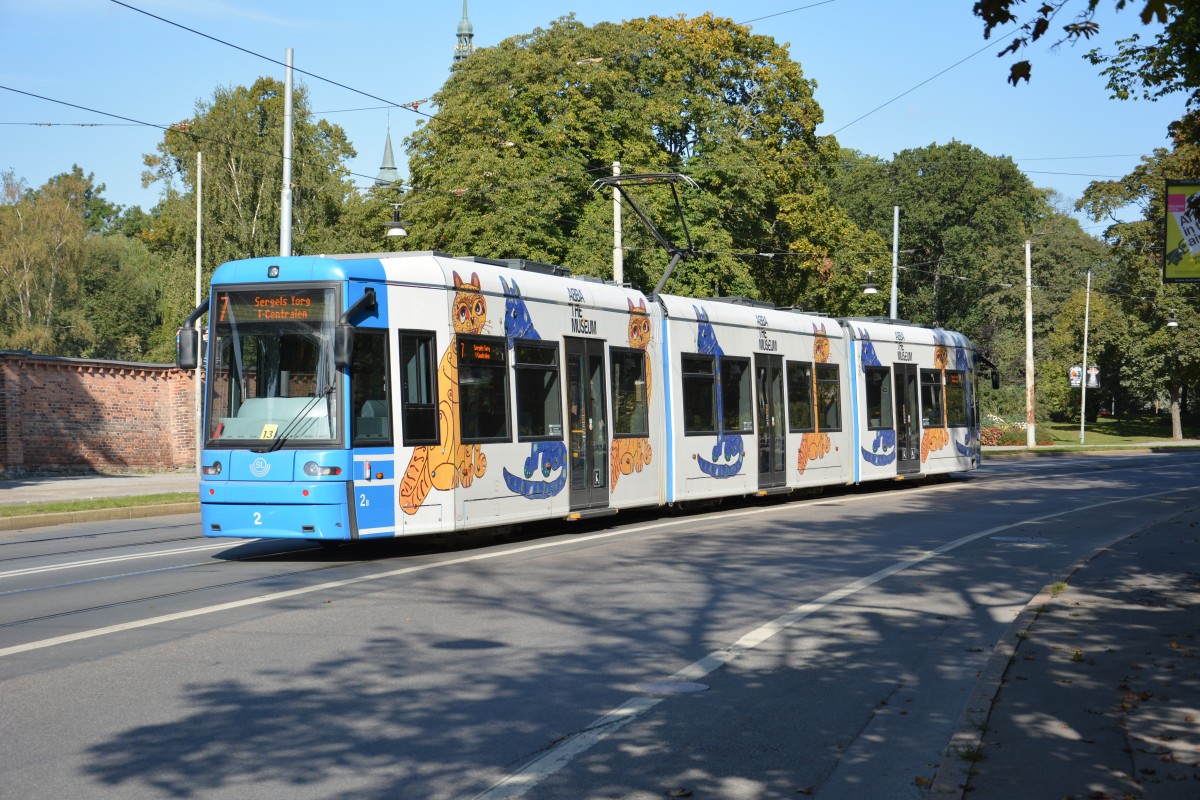 Diese Straenbahn macht Werbung fr das ABBA Museum in Stockholm. Aufgenommen am 18.09.2014 Djurgrdsvgen.
