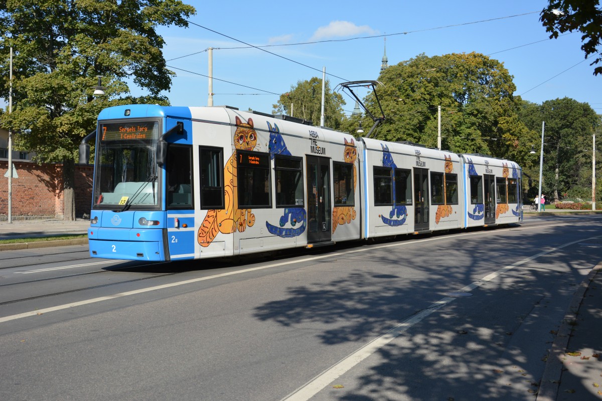 Diese Straenbahn macht Werbung fr das ABBA Museum in Stockholm. Aufgenommen am 18.09.2014 Djurgrdsvgen.