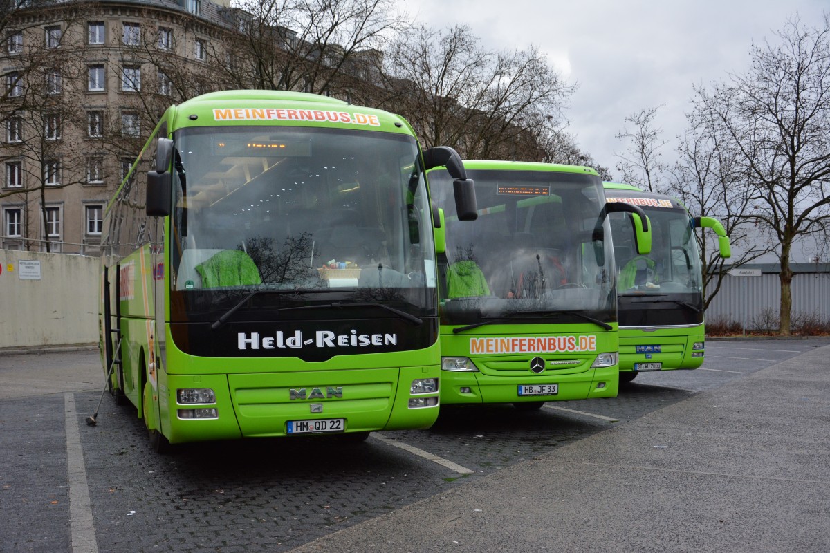 Drei mal MeinFernbus steht am ZOB in Berlin. HM-QD 22 (MAN Lion's Coach), HB-JF 33 (Mercedes Benz Tourismo) und BT-WU 7000 (MAN Lion's Coach). Aufgenommen am 10.01.2015.