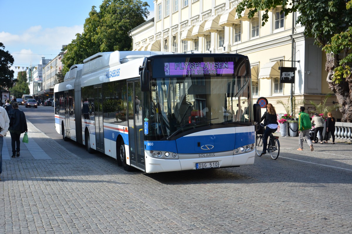 DSG 510 (Solaris Urbino 18 CNG) in der Innenstadt von Västerås. Aufgenommen am 17.09.2014.