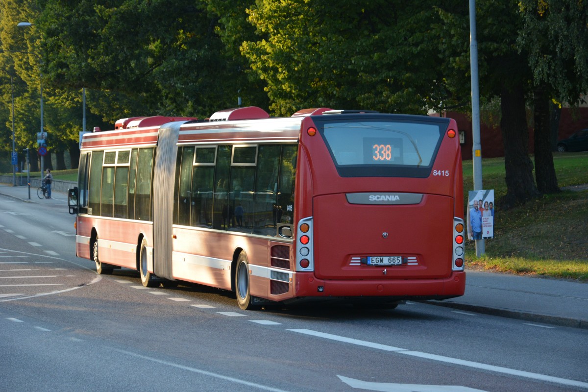 EGW 665 unterwegs auf der Linie 338 am 10.09.2014 Drottningholmsvägen.