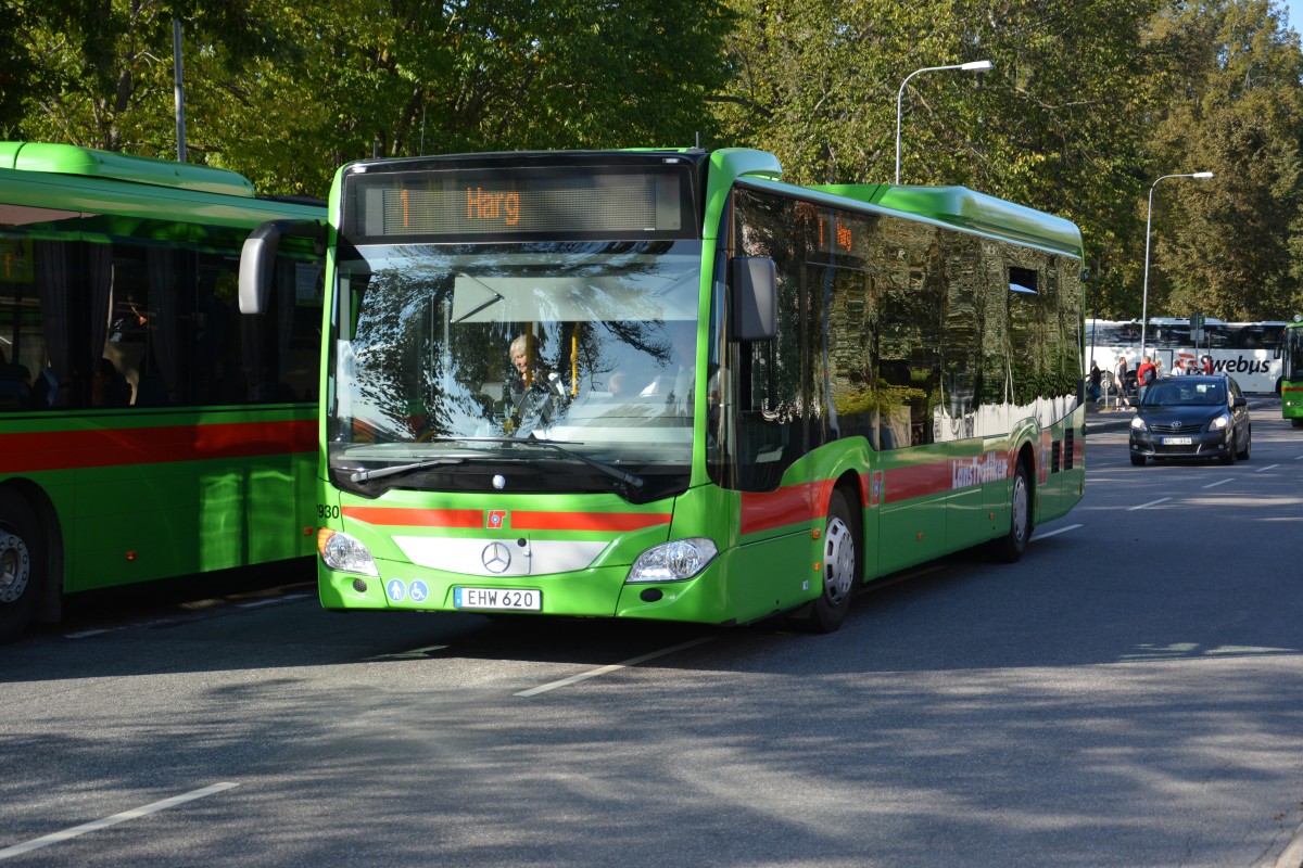 EHW 620 (Mercedes Benz O 530 Low Entry C2) fhrt am 18.09.2014 auf der Linie 1. Aufgenommen am Busbahnhof Nykping.