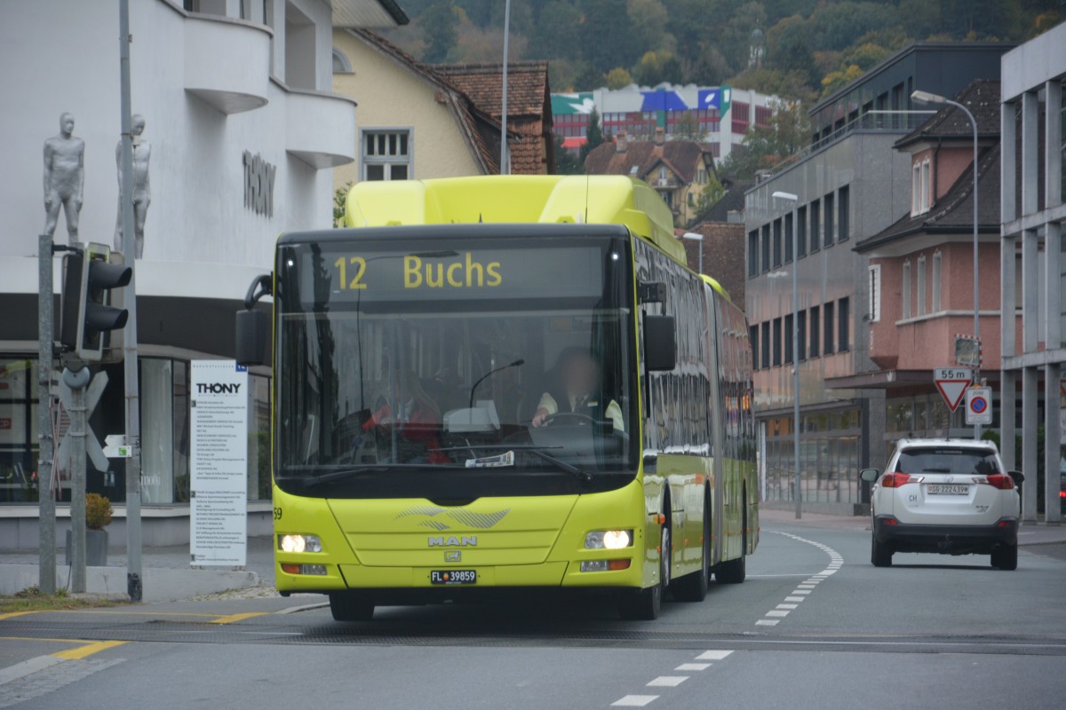 FL-39859 fährt am 09.10.2015 auf der Linie 12 nach Buchs / Schweiz. Aufgenommen wurde ein MAN Lion's City G CNG / Schaan Zollstrasse.