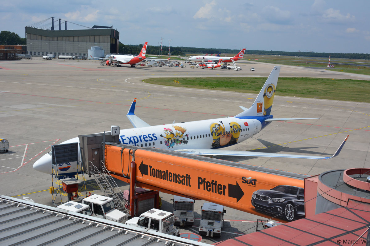 Flugzeug: Boeing 737-8HC

Airline: SunExpress

Aufnahmeort: Berlin Tegel (TXL)

Aufnahmedatum: 15.07.2017
