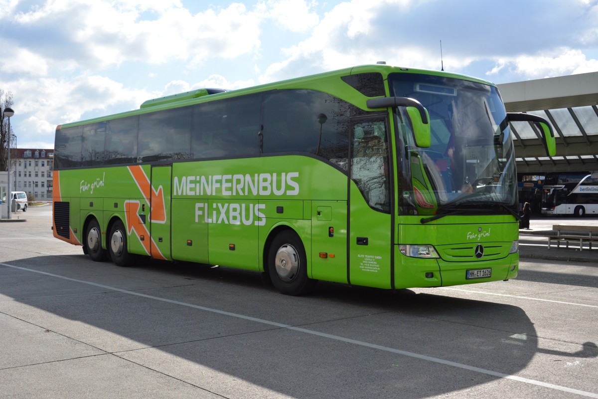 HH-ET 1626 (Mercedes Benz Tourismo / Mein Fernbus) steht am 06.04.2015 am dem ZOB in Berlin. 
