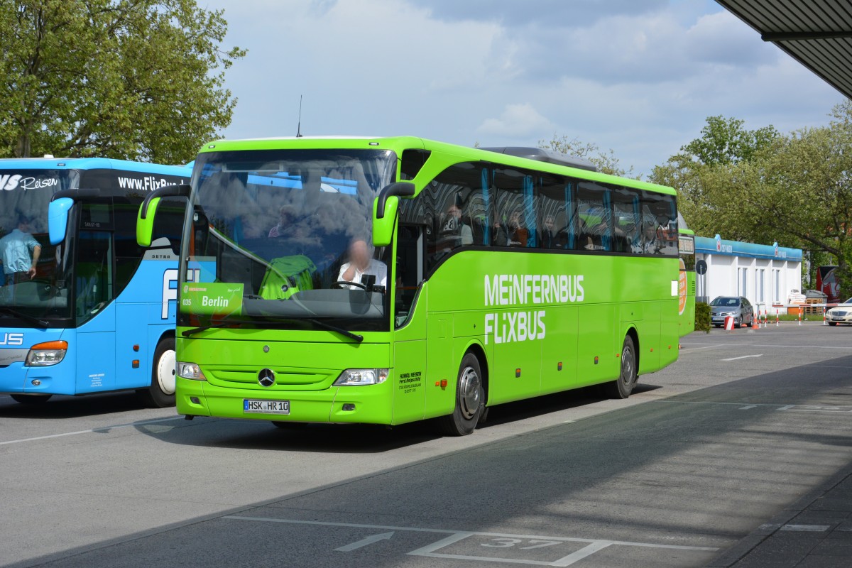 HSK-HR 10 wurde am 07.05.2015 in Berlin gesehen. Aufgenommen wurde ein Mercedes Benz Tourismo / Berlin Zentraler Omnibusbahnhof. 