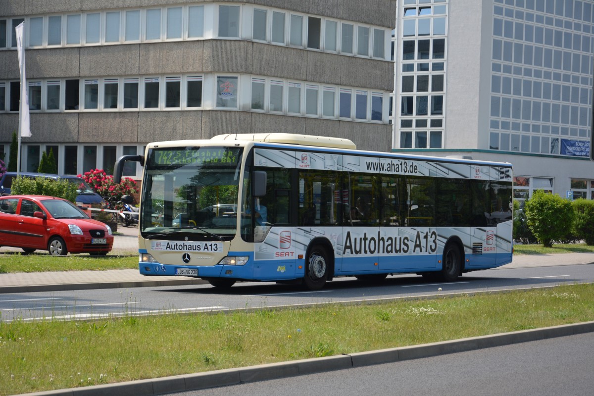 LDS-VG 230 auf dem Weg zum Bahnhof Schönefeld. Aufgenommen am 23.05.2014.