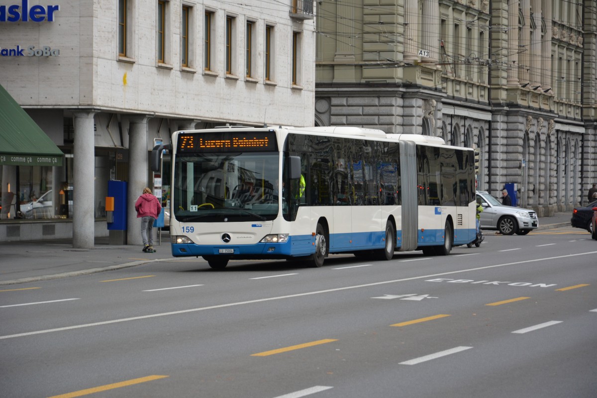 LU-15004 (Mercedes Benz Citaro Facelift) fährt am 08.10.2015 auf der Linie 73. Aufgenommen in Luzern, Schweizerhofquai.
