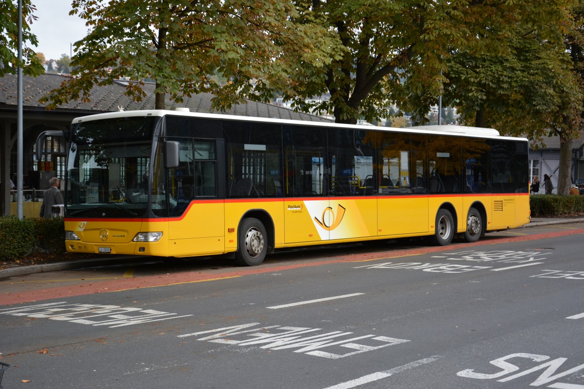 LU-15030 steht am 08.10.2015 abgestellt am Bahnhof in Luzern. Aufgenommen wurde ein Mercedes Benz Citaro L Facelift. 