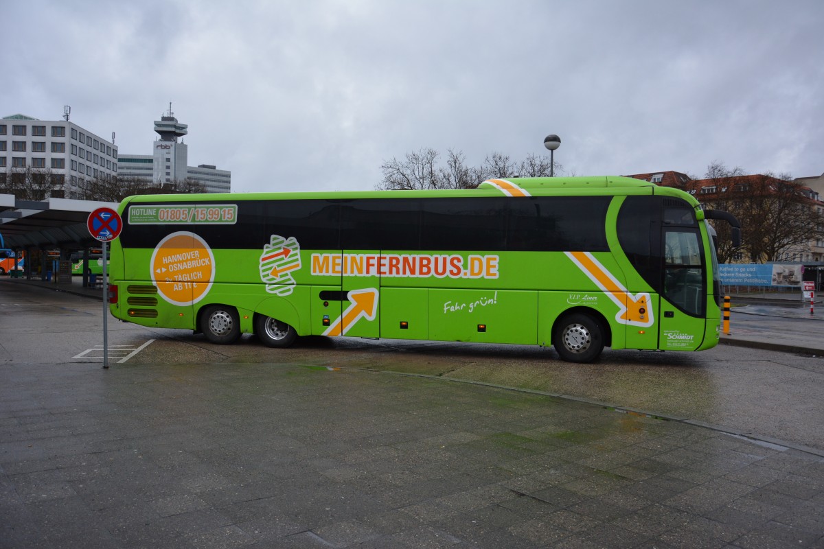 MAN Lion's Coach (MeinFernbus) unterwegs am 10.01.2015 Richtung Mnchen. Aufgenommen am ZOB in Berlin.