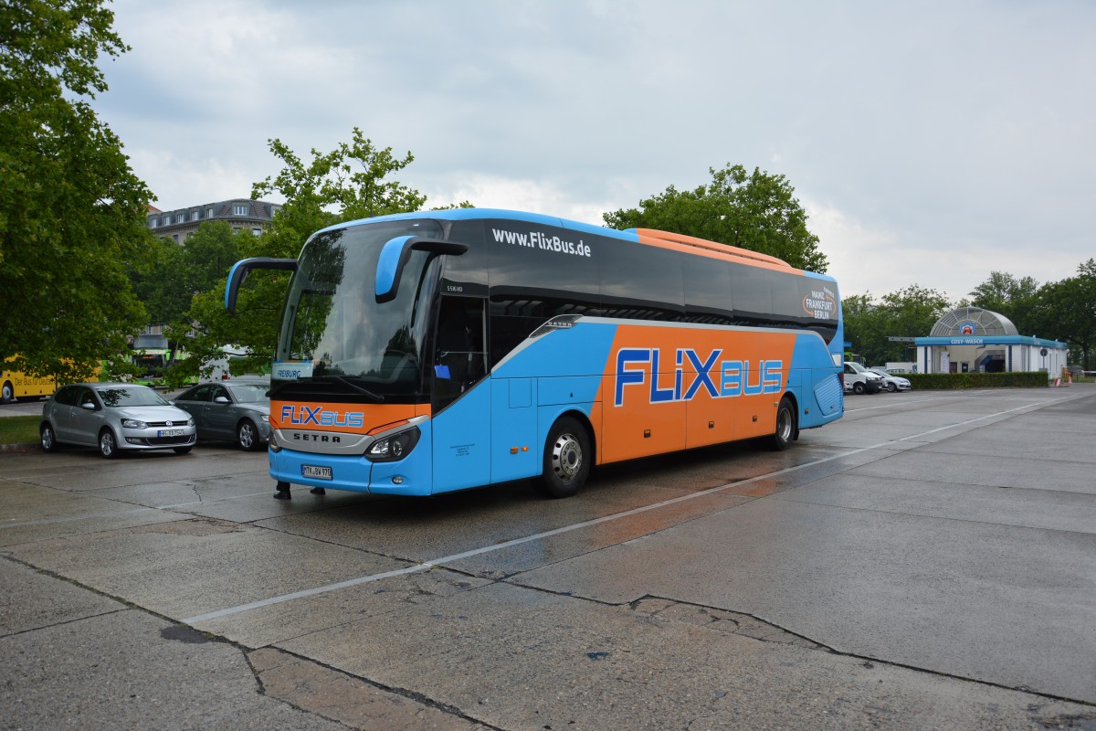 MTK-BW 970 als FlixBus nach Freiburg. Aufgenommen am 08.07.2014 ZOB Berlin. (516 HD)