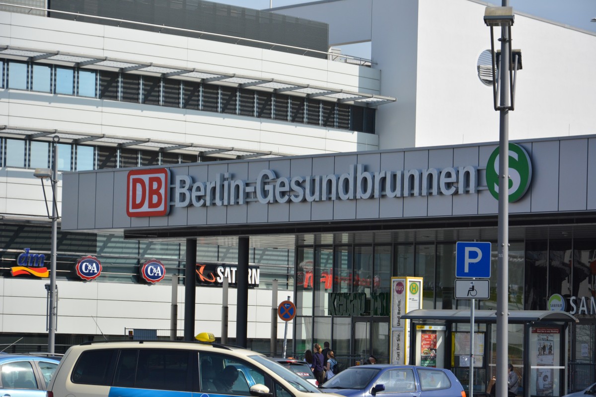 Neue Bahnhofshalle vom Bahnhof Berlin Gesundbrunnen. Aufgenommen am 11.04.2015.