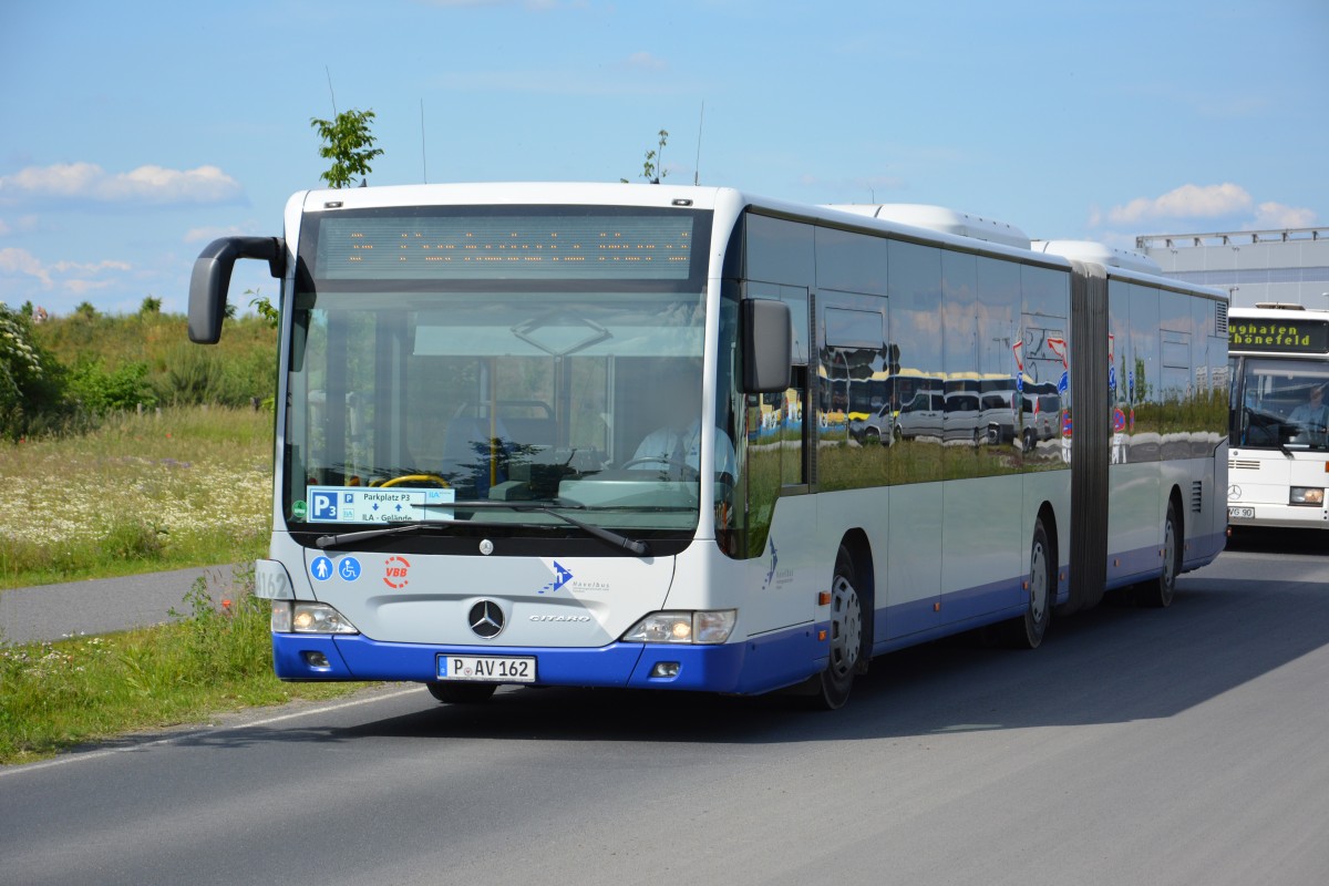 P-AV 162 aus Potsdam unterwegs zwischen ILA Gelände und Parkplatz 3. Aufgenommen am 25.05.2014.