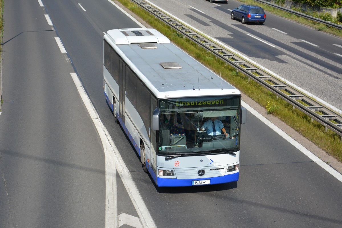 P-AV 410 (aus HVL) als Einsatzwagen Richtung Stahnsdorf unterwegs. Aufgenommen am 07.07.2014 Potsdam Nuthestraße.