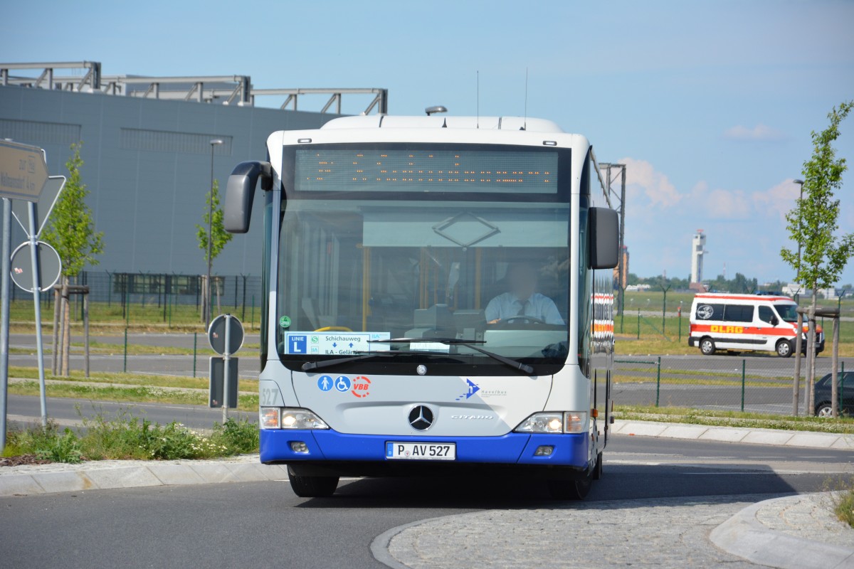 P-AV 527 aus Stahnsdorf ist bei der ILA Sonderfahrt dabei. Aufgenommen am 25.05.2014.
