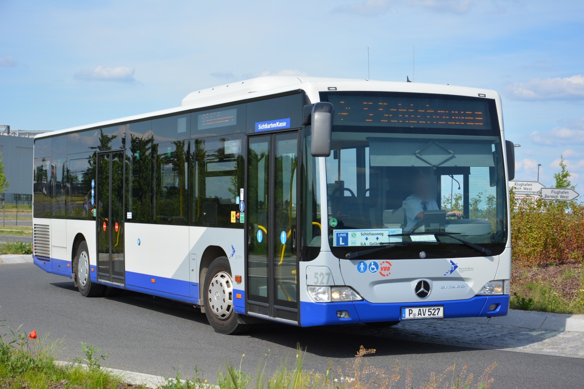P-AV 527 aus Stahnsdorf ist bei der ILA Sonderfahrt dabei. Aufgenommen am 25.05.2014.