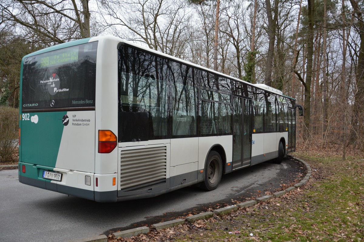 P-AV 902 (Mercedes Benz Citaro) steht am 02.03.2015 an der Endhaltestelle Potsdam, Bahnhof Rehbrücke. 