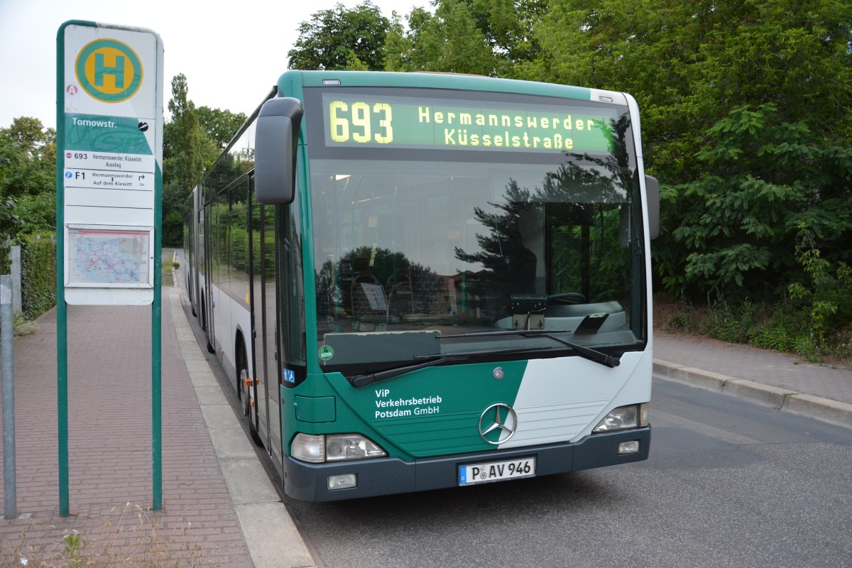 P-AV 946 aufgenommen am 16.06.2014 an der Haltestelle Tornowstraße.